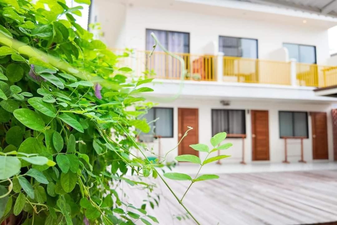 קו סאמט Sidewalk Boutique Hotel מראה חיצוני תמונה